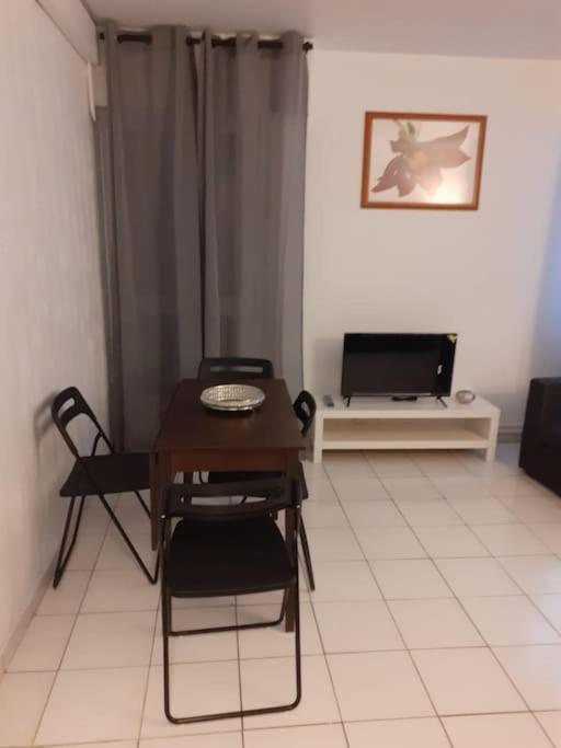 Appart Entre Paris Et Disney Apartment Нуази-ле-Гран Екстериор снимка